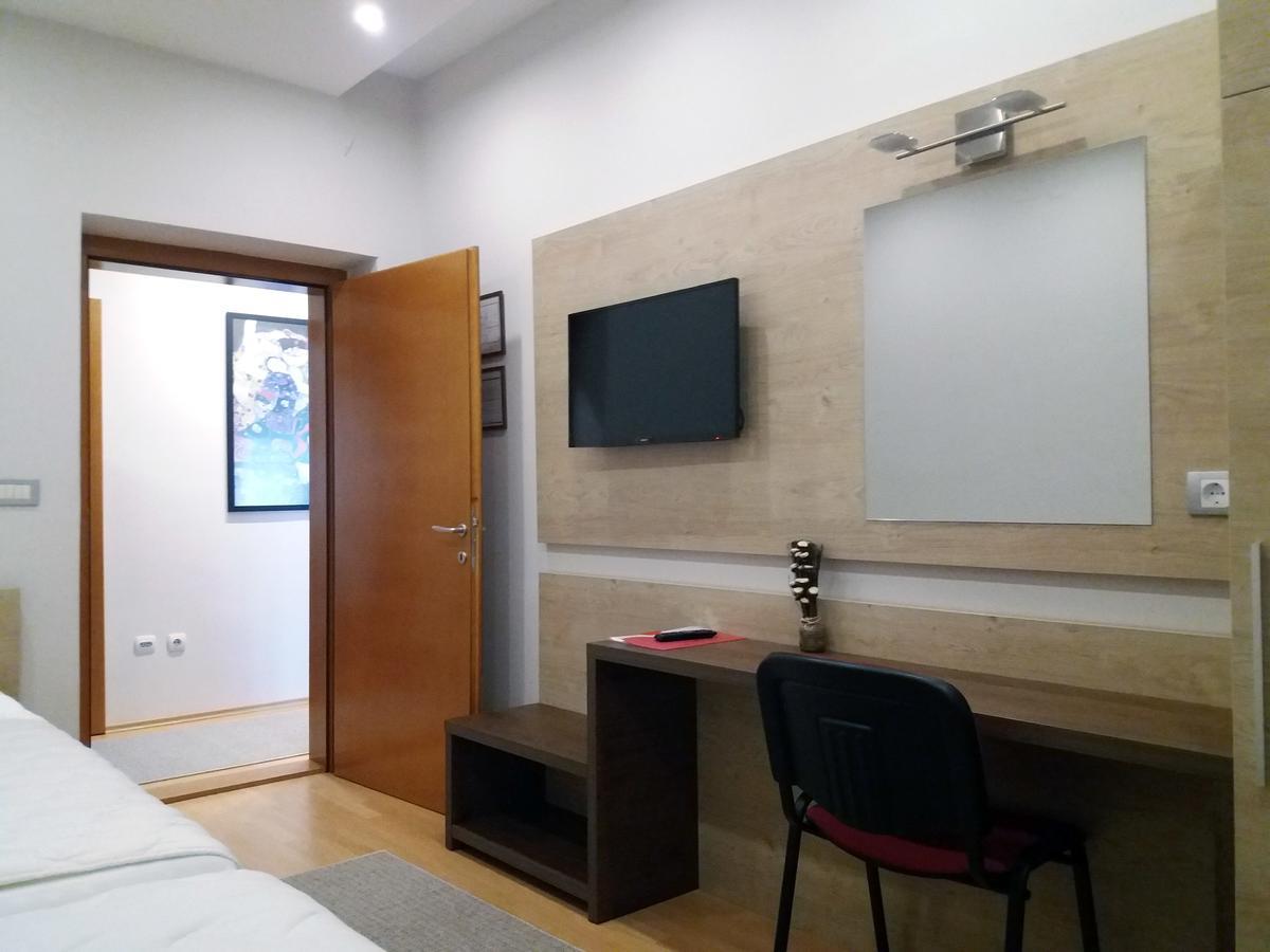 Apartment Millas Ni Exterior foto